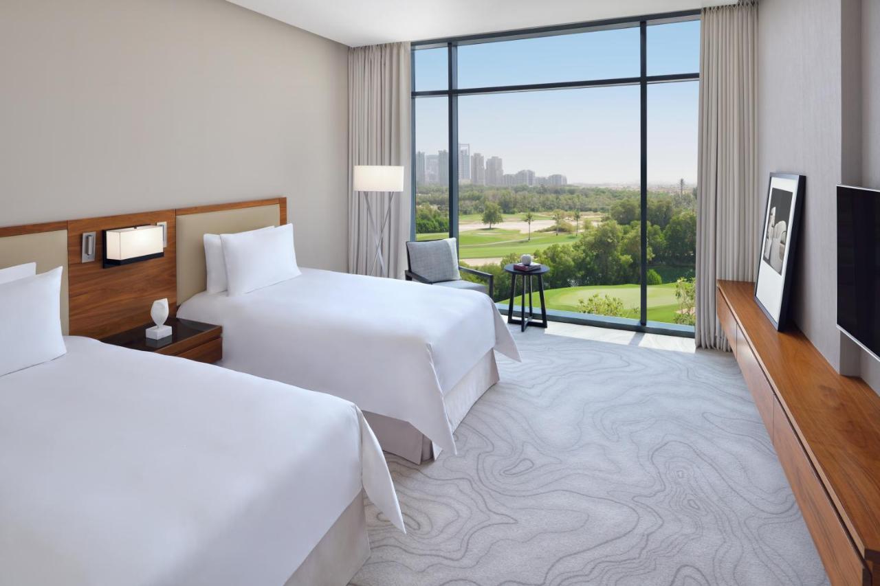 Vida Emirates Hills Отель 4*