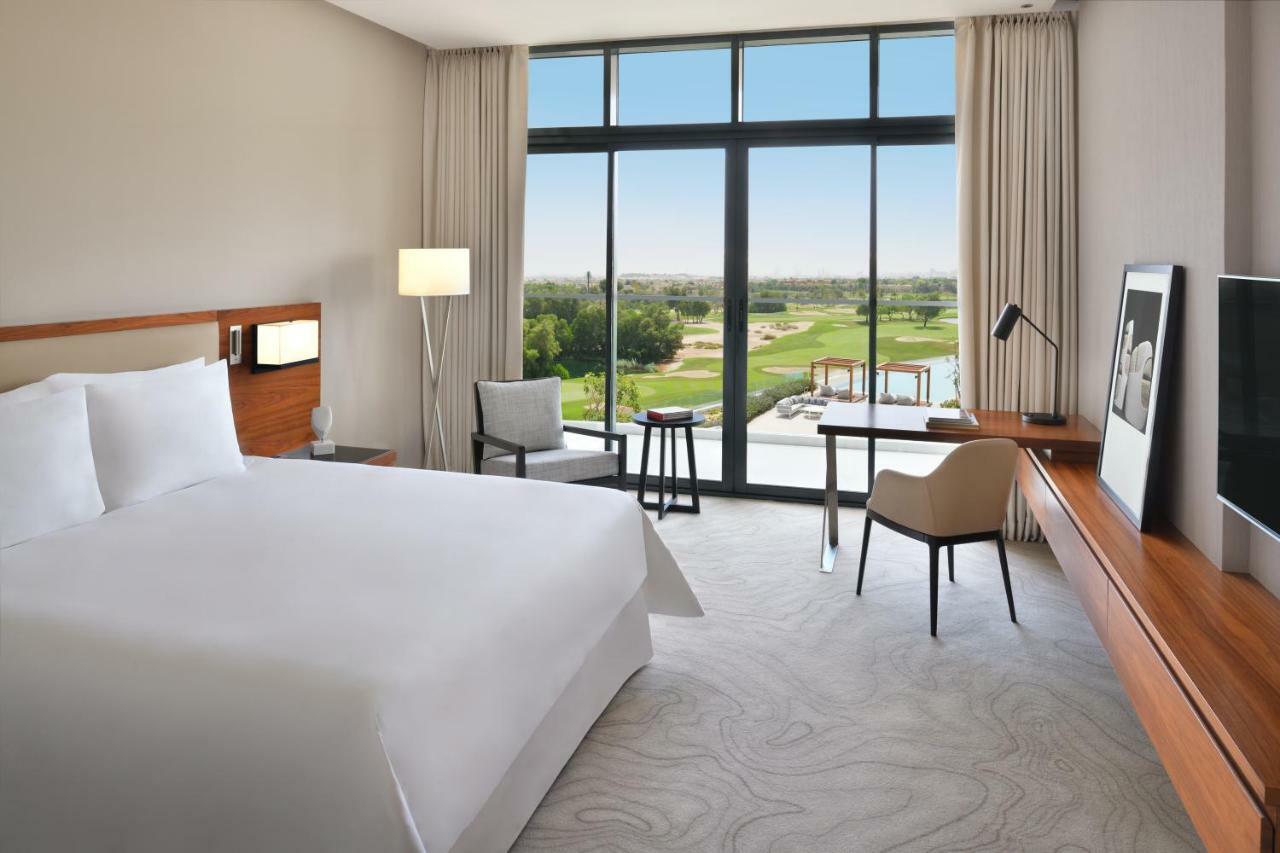 فيدا إمارات هيلز 4*